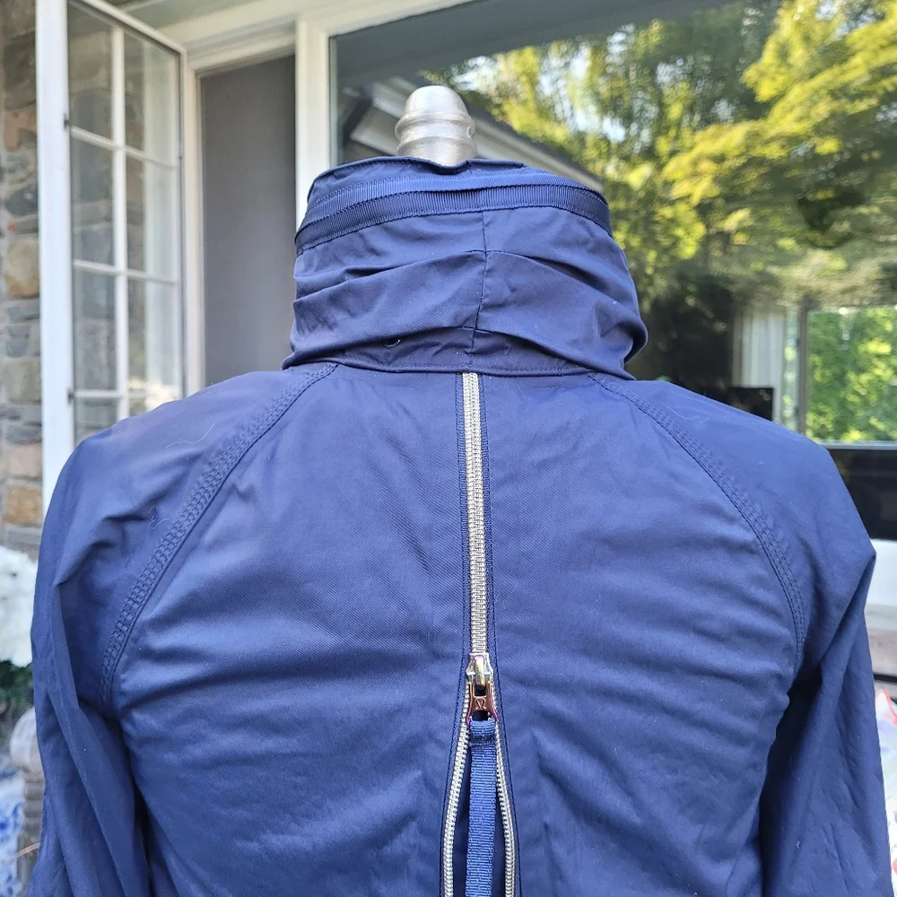 Lululemon Fo Drizzle Raincoat
